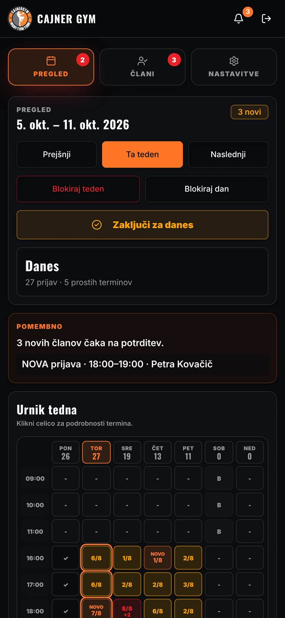 Cajner Gym: admin pregled na telefonu z urnikom tedna